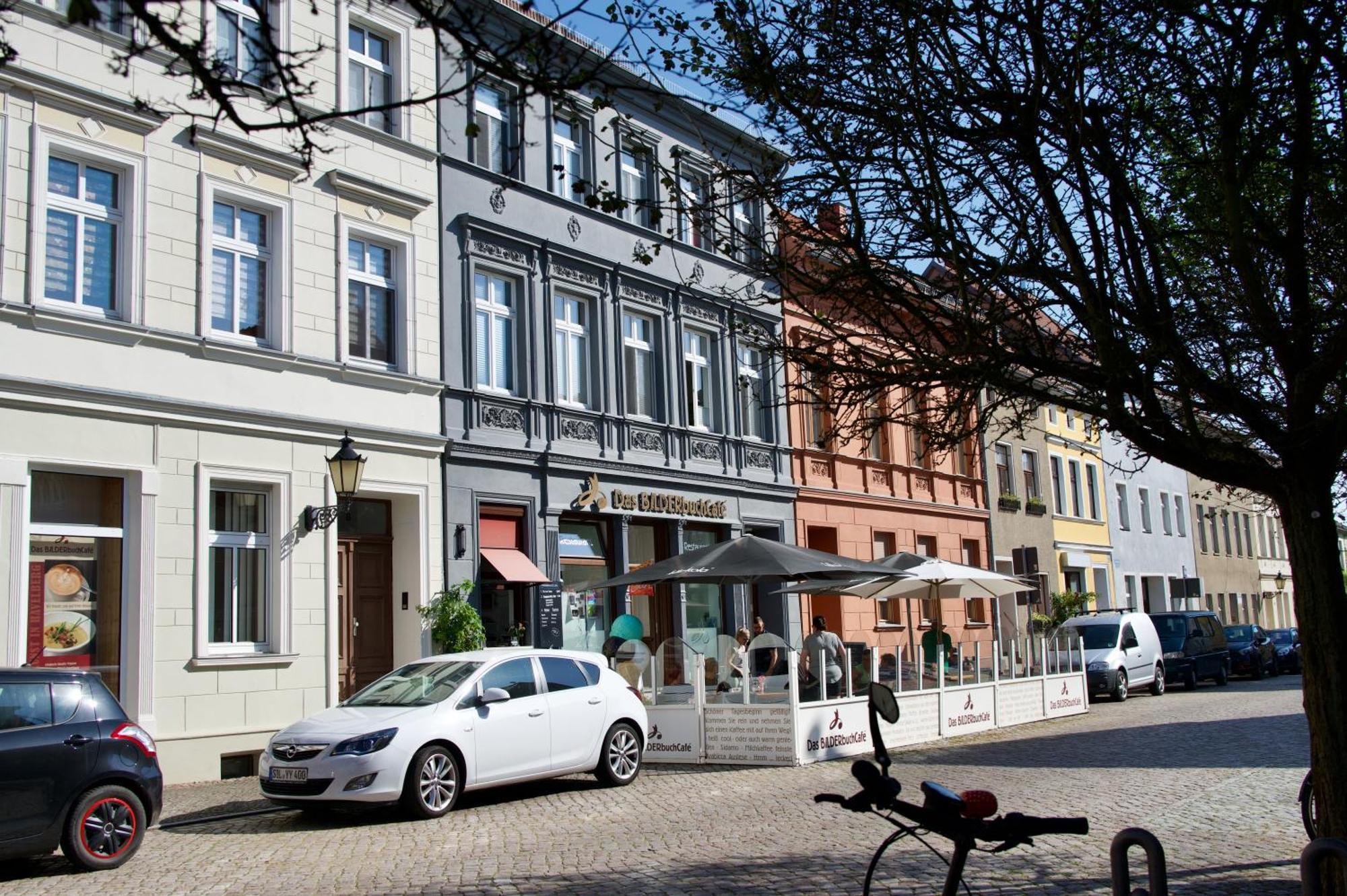 Das Bilderbuchcafe - Ferien - Apartment No 3 - Markt 7 Havelberg Exterior photo